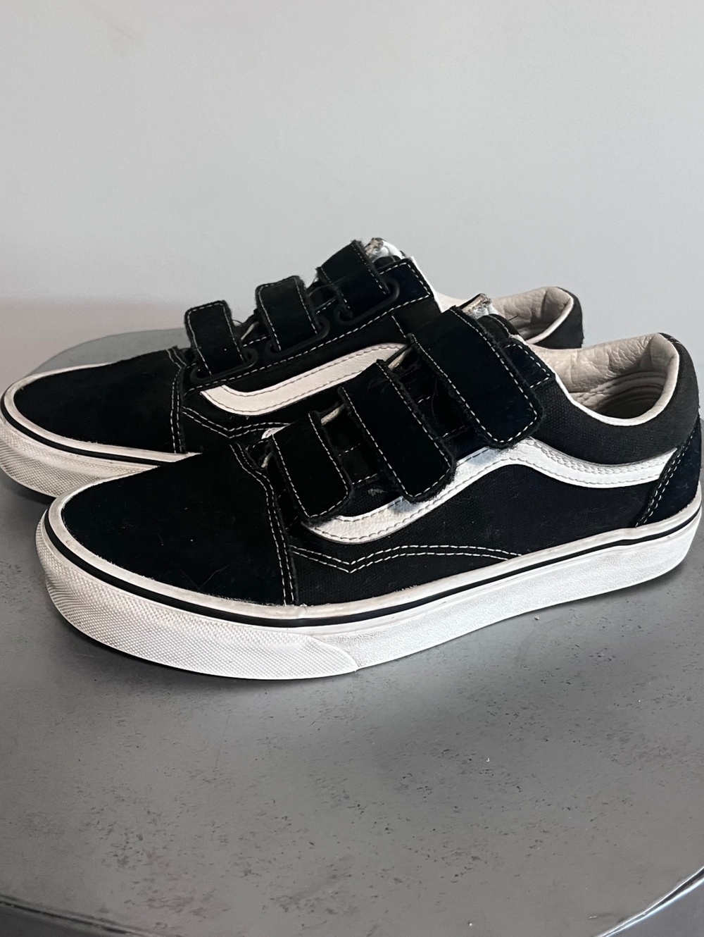 Vans Skater Old Skool V Black White Sneakers Men’s 6.5 Women’s 8 Velcro